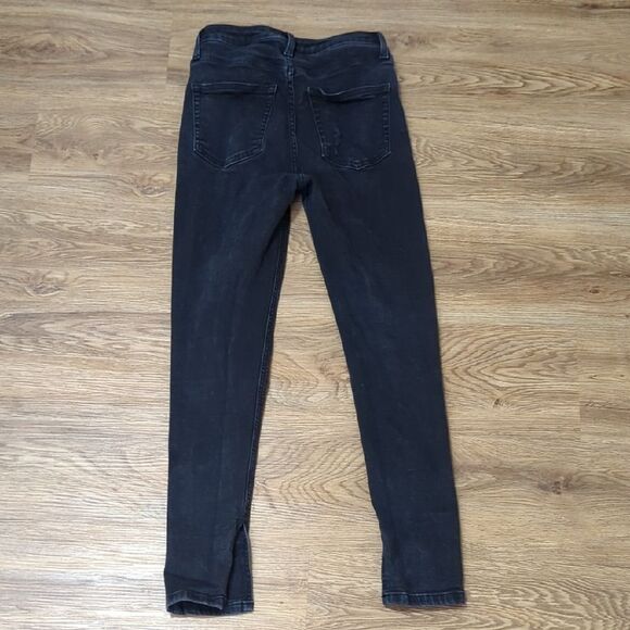 Women's Black Jeans - Picture 9 of 12